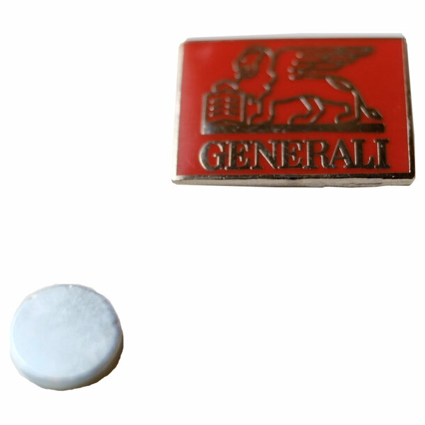 Pin Generali Löwe rot mit Magnetverschluss
